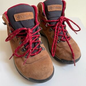 Columbia Newton Ridge Hiking Boots with Red Laces